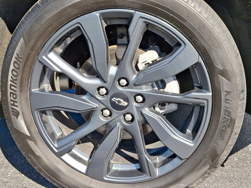 Used 2023 Chevrolet Equinox RS w/ RS Leather Package image 8