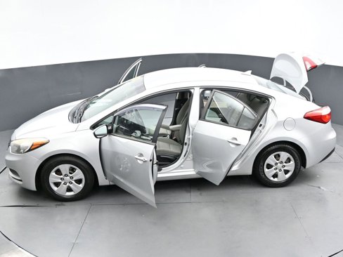 Used 2016 Kia Forte LX image 30