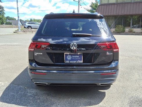 Used 2019 Volkswagen Tiguan SE w/ Panoramic Sunroof Package image 9