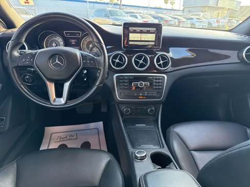 Used 2014 Mercedes-Benz CLA 250 image 6