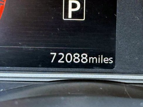 Certified 2022 Nissan Versa SV w/ Trunk Package image 25