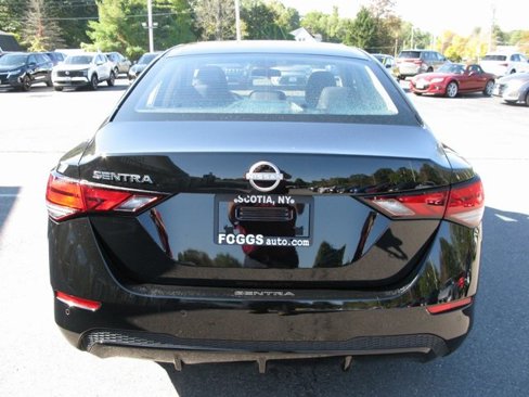 Used 2024 Nissan Sentra S image 5