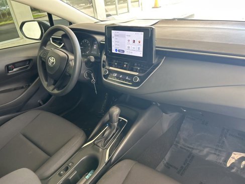 Used 2024 Toyota Corolla LE image 17