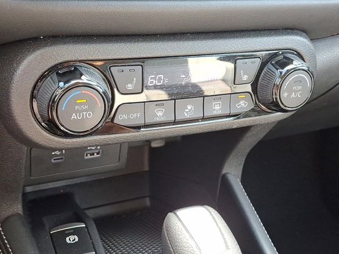 Certified 2024 Nissan Kicks SR w/ SR Premium Package image 15