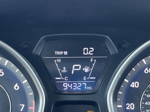 Used 2016 Hyundai Elantra SE image 17