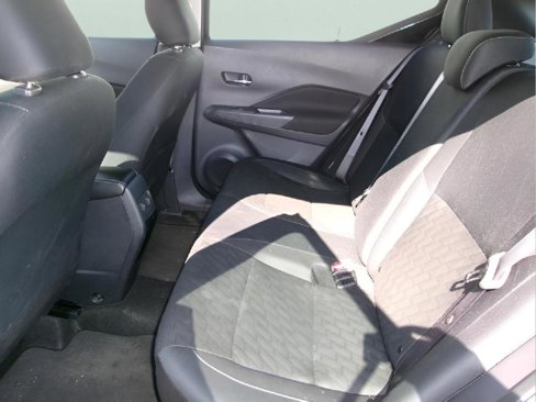 Used 2024 Nissan Kicks SV image 10