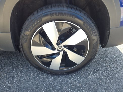 Used 2024 Volkswagen Taos S image 7