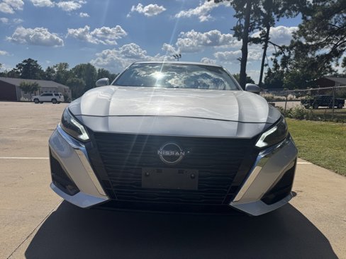 Used 2023 Nissan Altima 2.5 SV image 9