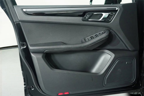 Used 2022 Porsche Macan image 93