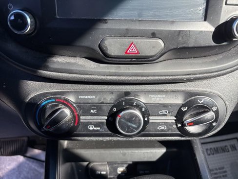 Used 2020 Kia Soul LX image 23