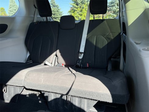 Used 2019 Chrysler Pacifica Touring Plus w/ Tire & Wheel Group image 13