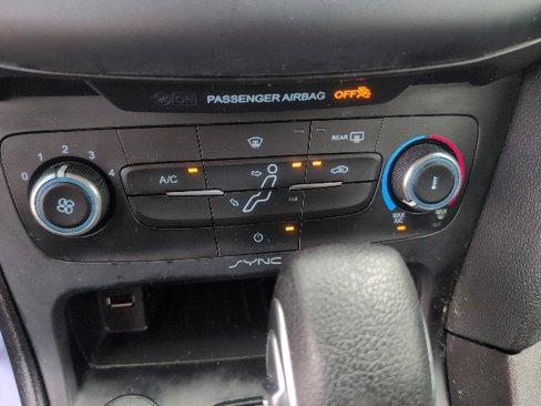 Used 2018 Ford Focus S image 26