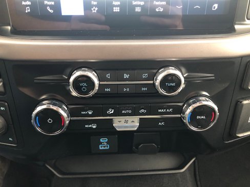 Used 2024 Ford F150 XLT image 25