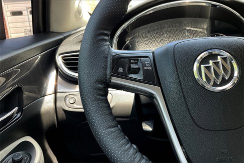 Used 2021 Buick Encore Preferred w/ Safety Package image 11