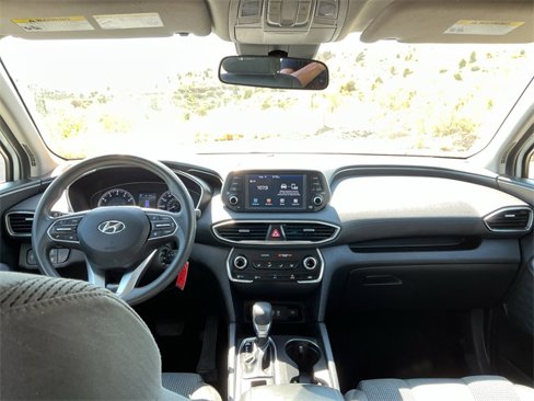 Used 2019 Hyundai Santa Fe SE image 14