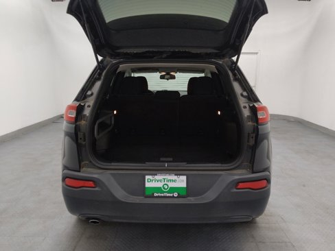 Used 2018 Jeep Cherokee Latitude image 29