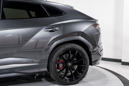 Used 2020 Lamborghini Urus image 53