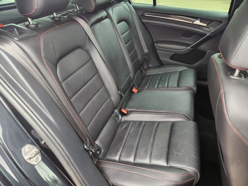 Used 2017 Volkswagen GTI Autobahn image 15
