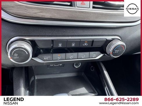Used 2024 Nissan Altima 2.5 SV image 23