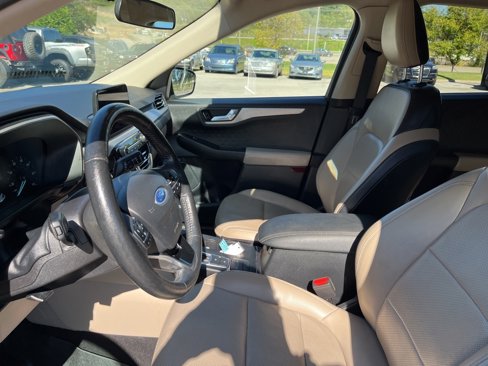 Used 2020 Ford Escape SEL image 5