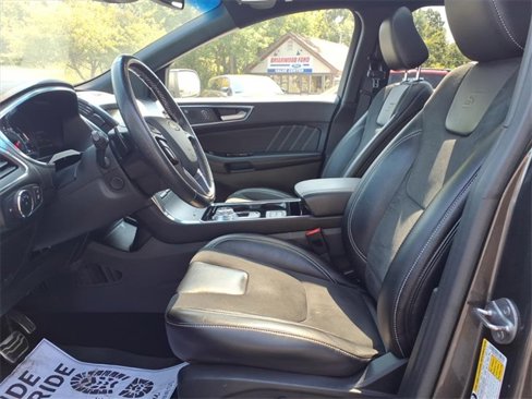 Used 2020 Ford Edge ST w/ Equipment Group 401A image 13