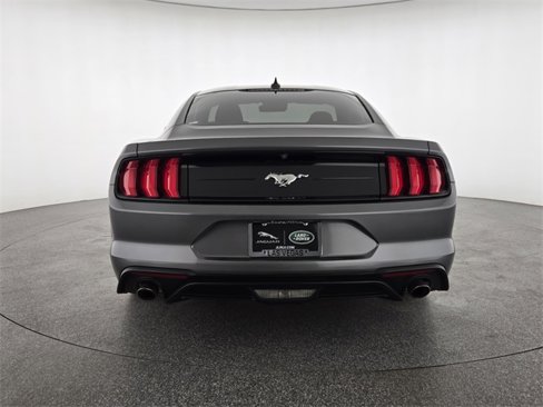 Used 2022 Ford Mustang Coupe image 7
