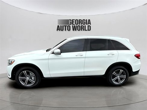 Used 2016 Mercedes-Benz GLC 300 image 2