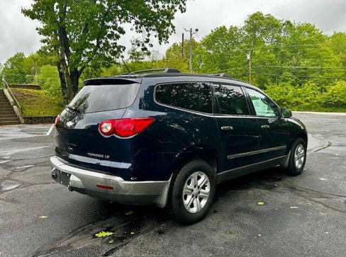 Used 2011 Chevrolet Traverse LS image 5
