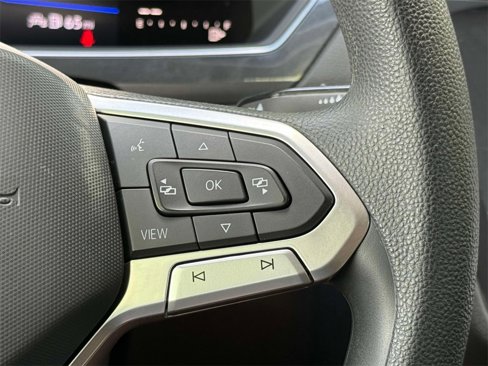 Used 2023 Volkswagen Tiguan S image 31