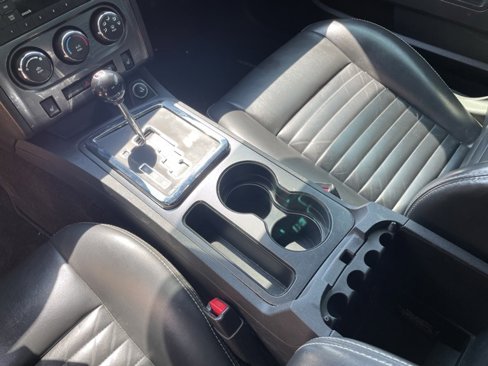Used 2010 Dodge Challenger R/T image 9