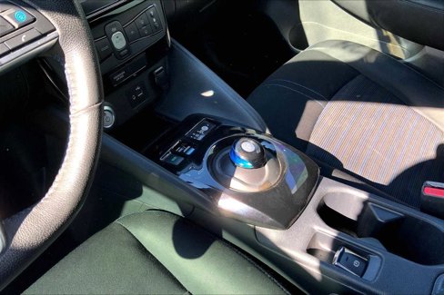 Used 2019 Nissan Leaf SV image 17