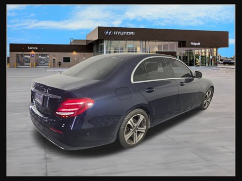 Used 2018 Mercedes-Benz E 300 image 8