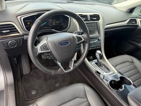 Used 2014 Ford Fusion SE w/ Equipment Group 202A image 13