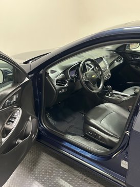 Used 2016 Chevrolet Malibu LT w/ Leather Package image 8