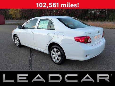 Used 2010 Toyota Corolla LE image 3