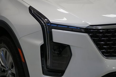 New 2025 Cadillac XT4 Premium Luxury image 10