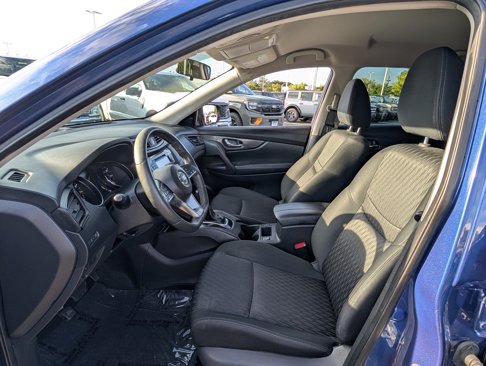 Used 2017 Nissan Rogue SV w/ SV Premium Package image 15