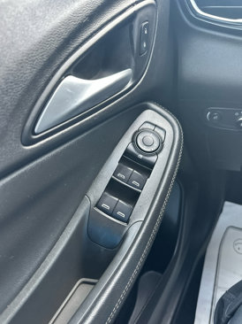 Used 2020 Buick Encore GX Preferred image 17