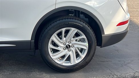 New 2025 Lincoln Corsair FWD image 5