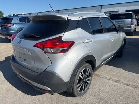 Used 2020 Nissan Kicks SR image 6