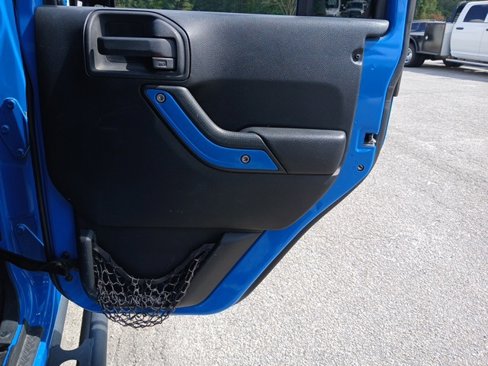 Used 2012 Jeep Wrangler Unlimited Sport image 31
