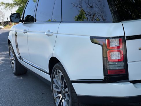 Used 2017 Land Rover Range Rover Long Wheelbase Autobiography image 12