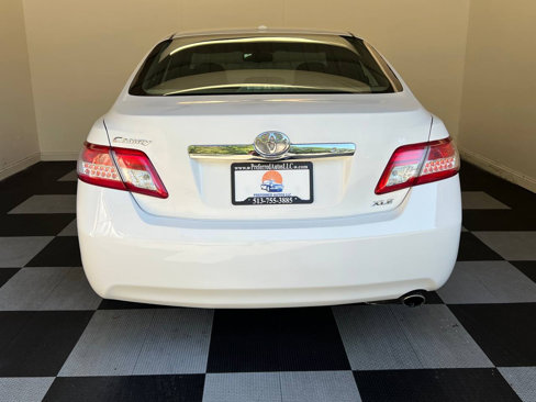 Used 2011 Toyota Camry XLE image 5