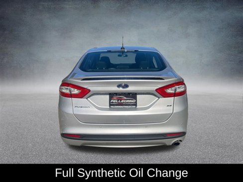 Used 2016 Ford Fusion SE image 5