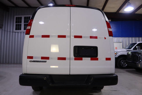 Used 2020 Chevrolet Express 2500 image 3