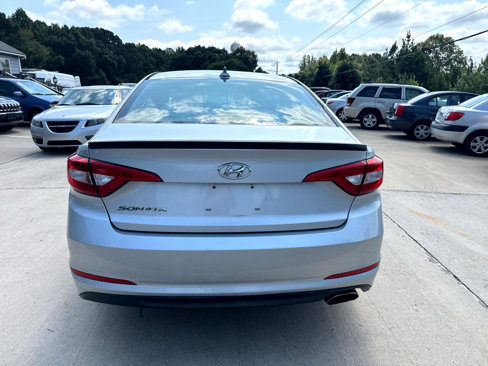 Used 2015 Hyundai Sonata SE image 7
