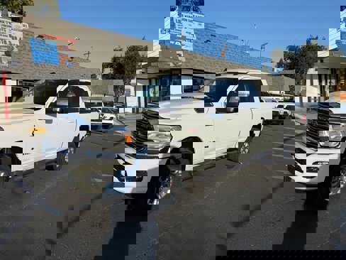Used 2024 RAM 2500 Laramie image 3