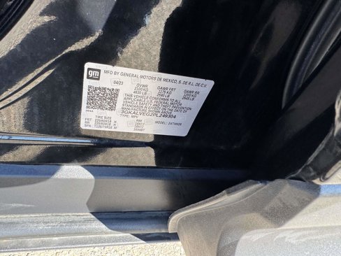 Used 2023 GMC Terrain SLT image 18