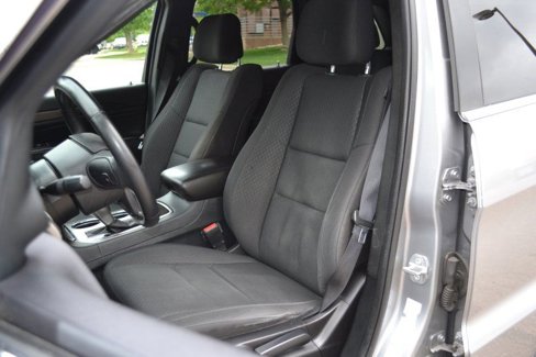 Used 2018 Jeep Grand Cherokee Laredo image 28