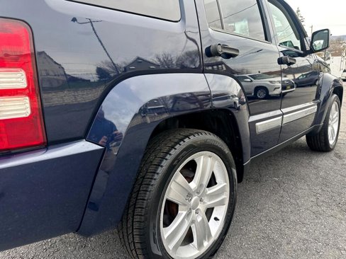 Used 2012 Jeep Liberty Limited Jet image 16
